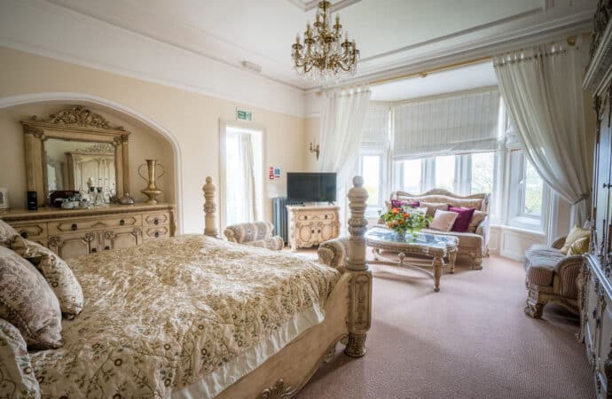 Accommodation images at Berwick Lodge Bristol